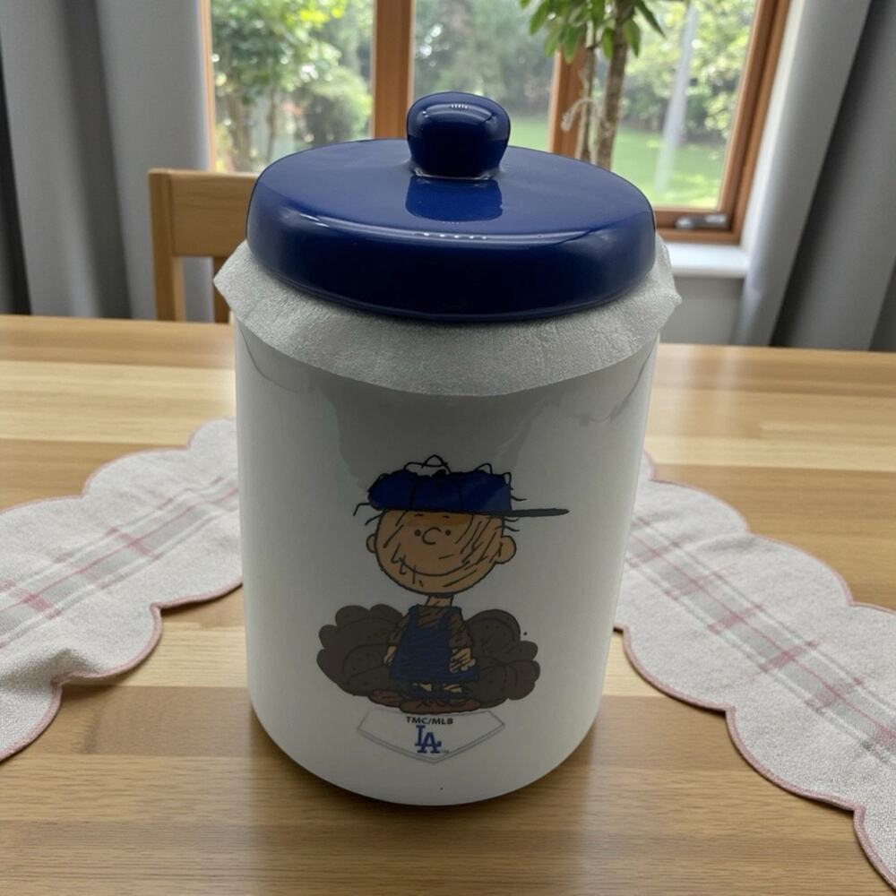 LA Dodgers 2025 Peanuts Cookie Jar Size 7" Tall The Memory Company Brand NEW